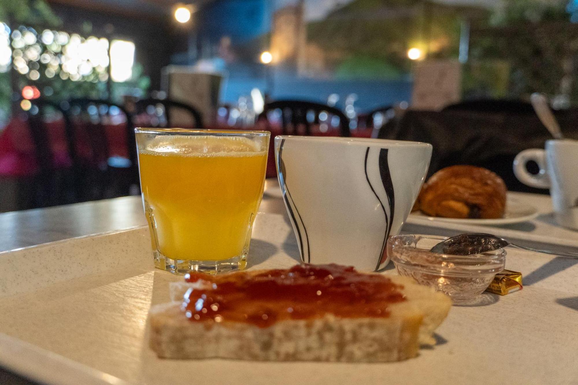 Cit'Hotel Restaurant Du Bowling De Millau Dış mekan fotoğraf
